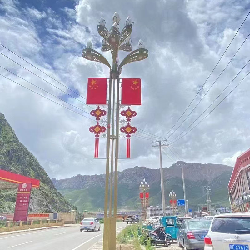 哈密抱箍太阳能路灯生产厂家